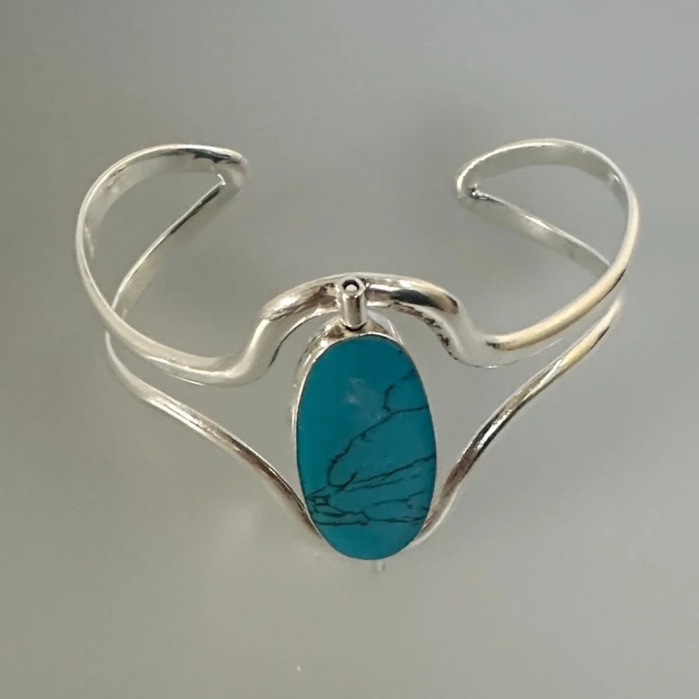 925 Sterling Silver elegant silver